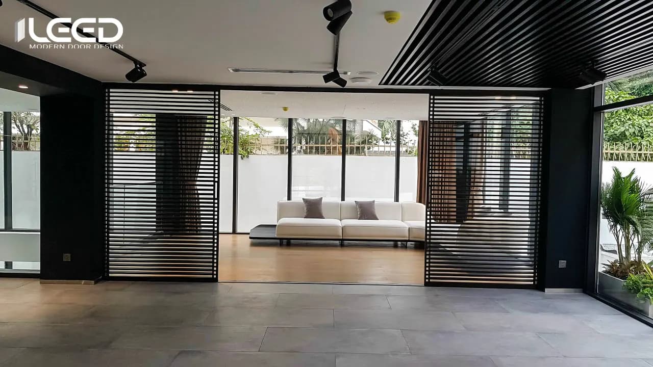 Vách lam trượt – Showroom – vách lam trượt