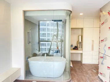 Cửa kính cabin phòng tắm